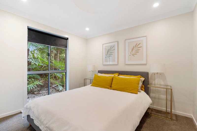 Photo - 12 Redleaf Court, Burleigh Waters QLD 4220 - Image 17