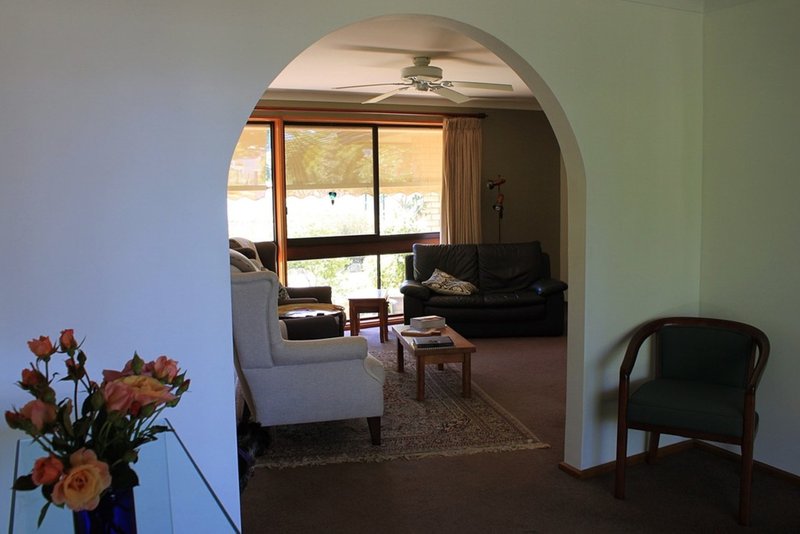 Photo - 12 Regent Street, Tumbarumba NSW 2653 - Image 6