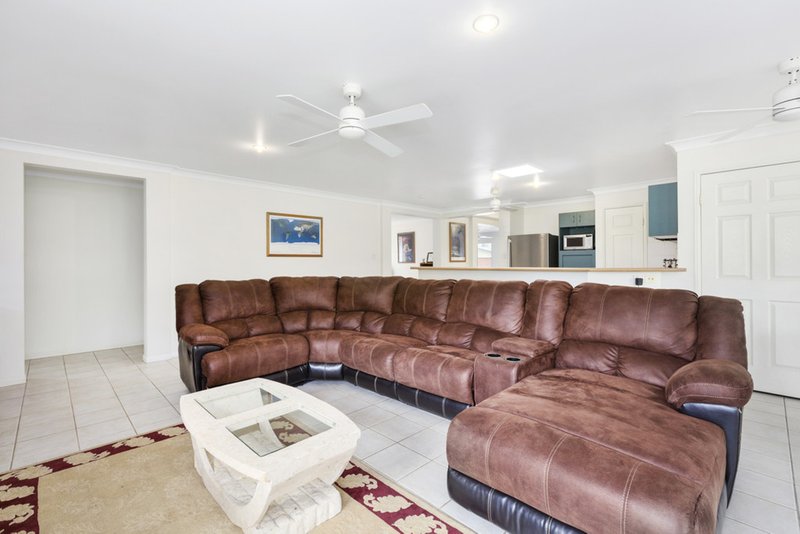 Photo - 12 Reid Place, Banora Point NSW 2486 - Image 4