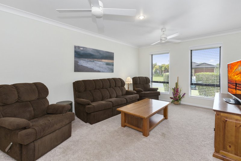 Photo - 12 Reid Place, Banora Point NSW 2486 - Image 6