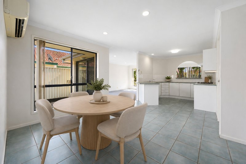 Photo - 12 Renoir Drive, Coombabah QLD 4216 - Image 5