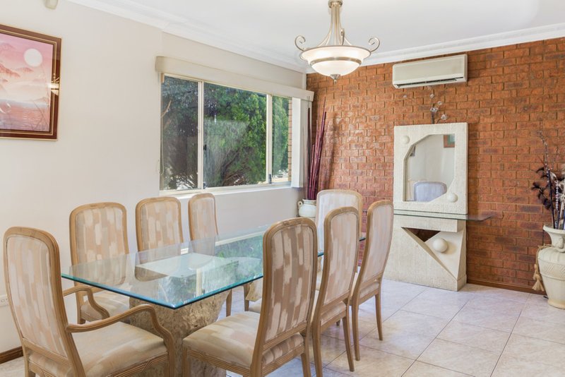 Photo - 12 Renton Ave , Moorebank NSW 2170 - Image 3