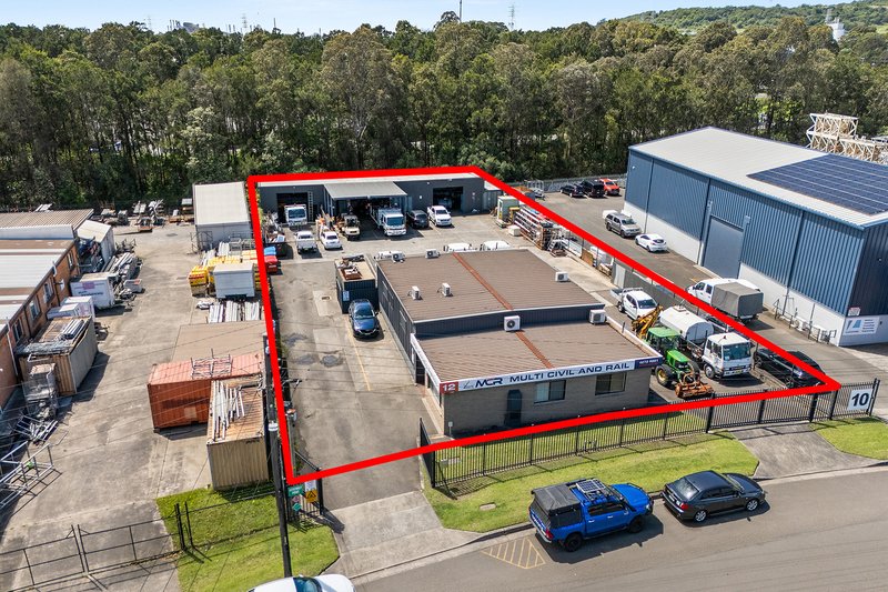 12 Resolution Drive, Unanderra NSW 2526