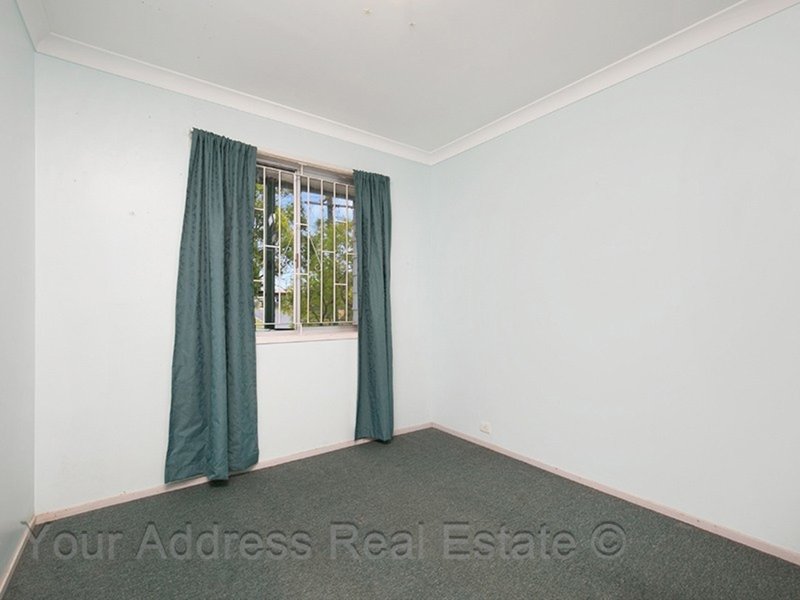 Photo - 12 Rhodes Street, Loganlea QLD 4131 - Image 7