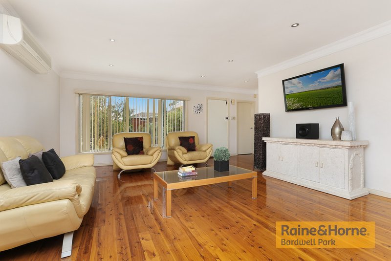 Photo - 12 Rhonda Avenue, Narwee NSW 2209 - Image 4