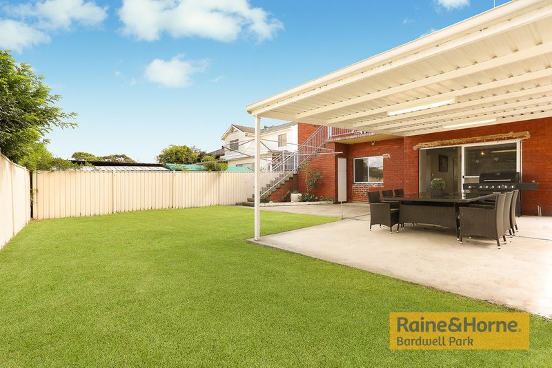 Photo - 12 Rhonda Avenue, Narwee NSW 2209 - Image 7