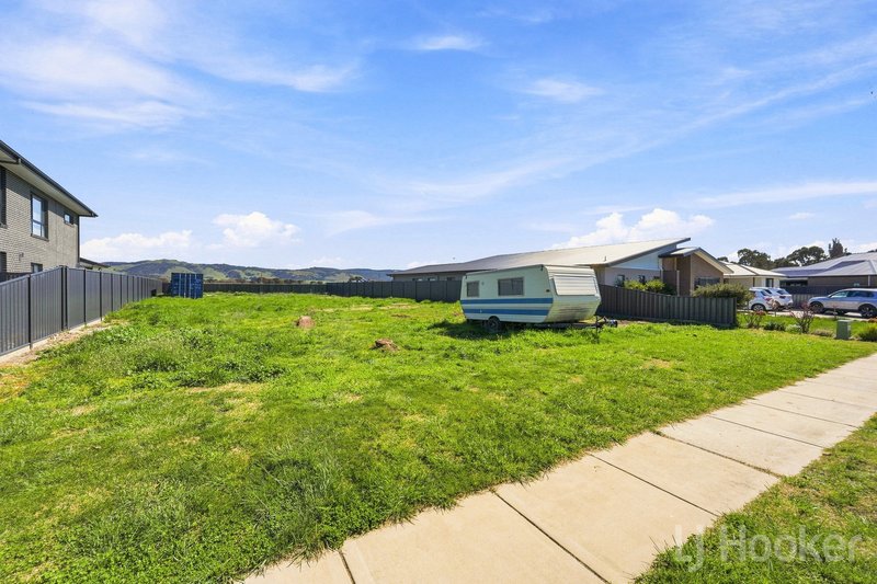Photo - 12 Ricketts Place, Bungendore NSW 2621 - Image 9