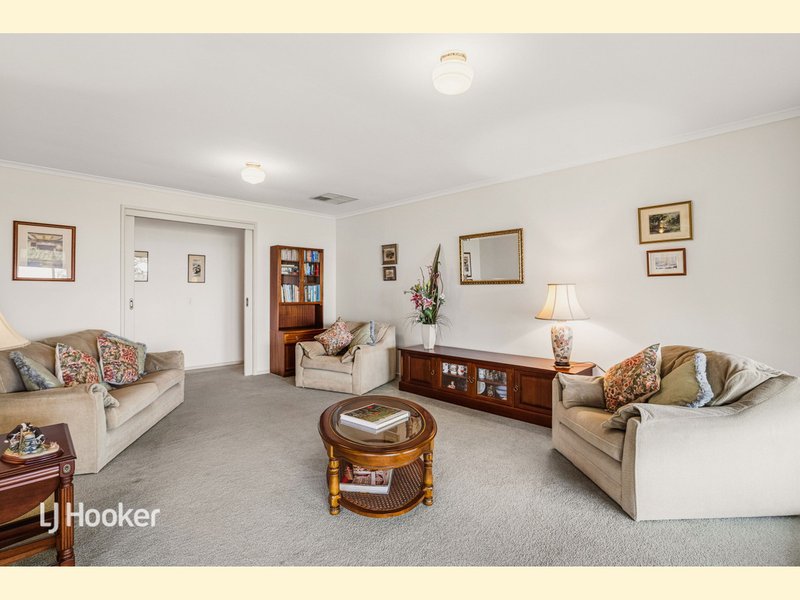 Photo - 12 Ridgeland Drive, Teringie SA 5072 - Image 5