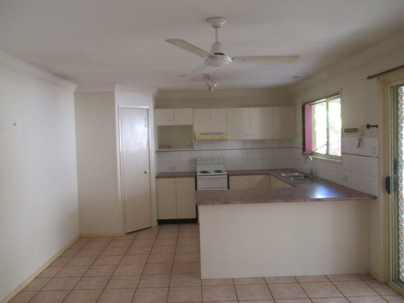 Photo - 12 Ridgepointe Drive, Cornubia QLD 4130 - Image 2