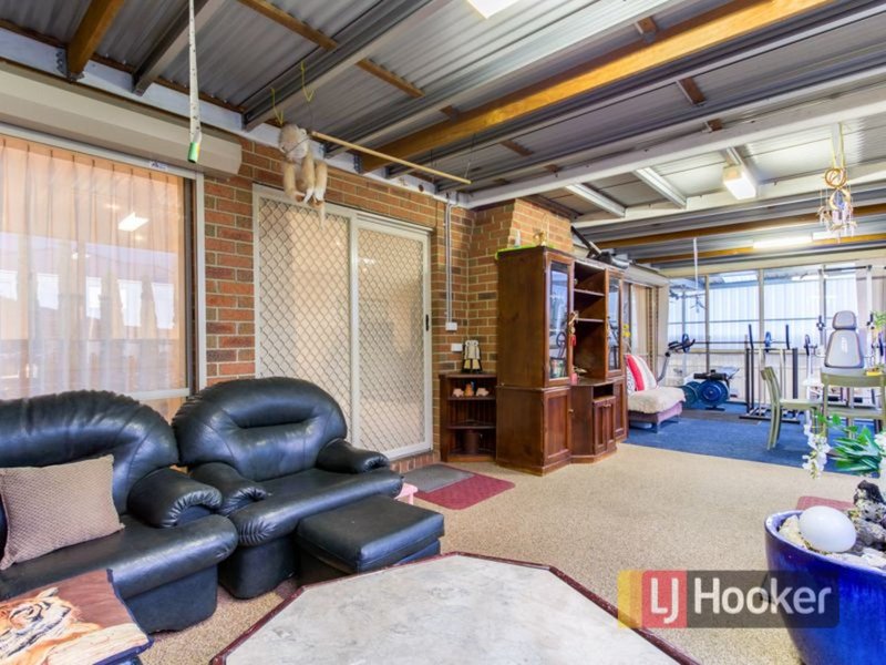 Photo - 12 Ridgeway Chase, Narre Warren South VIC 3805 - Image 18