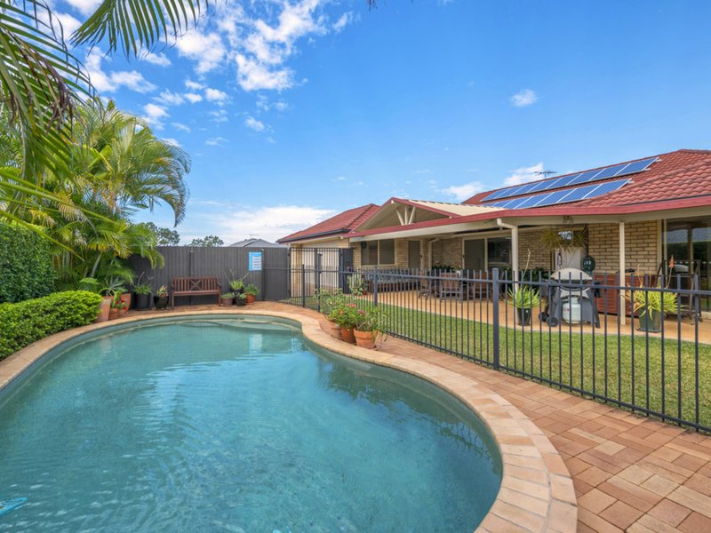 Photo - 12 Ridley Road, Bridgeman Downs QLD 4035 - Image 2