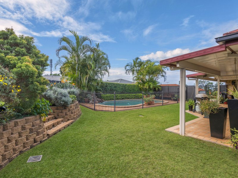 Photo - 12 Ridley Road, Bridgeman Downs QLD 4035 - Image 3