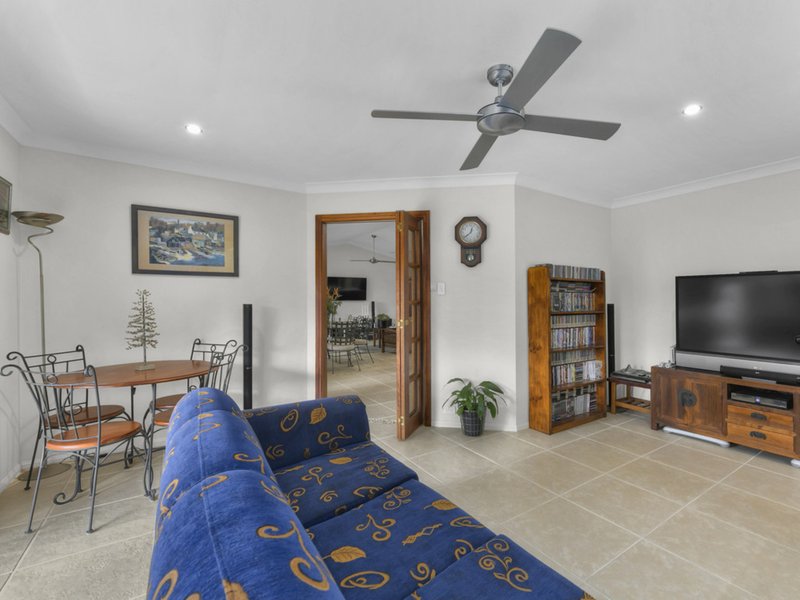 Photo - 12 Ridley Road, Bridgeman Downs QLD 4035 - Image 4