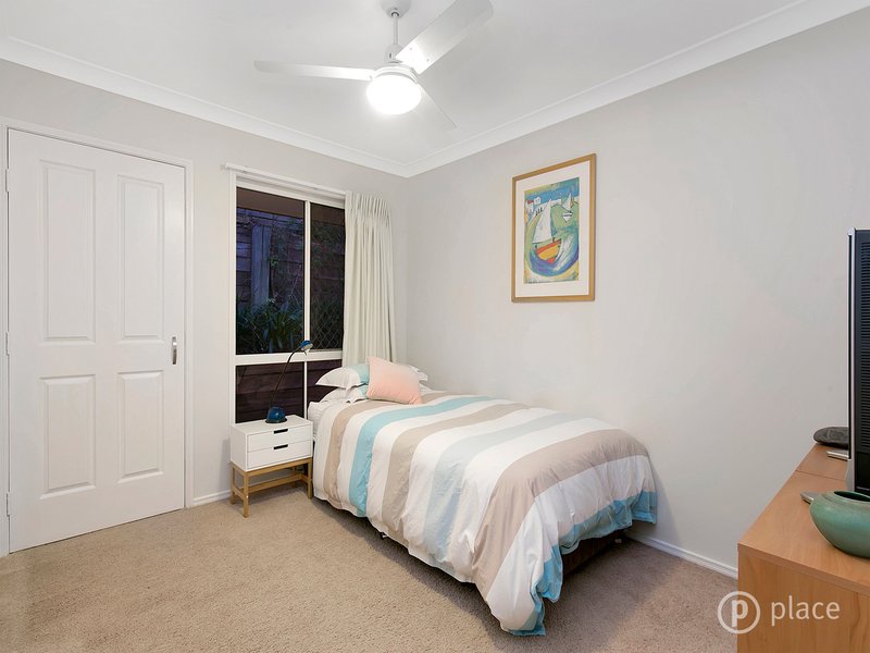 Photo - 12 Ringway Place, Chapel Hill QLD 4069 - Image 9