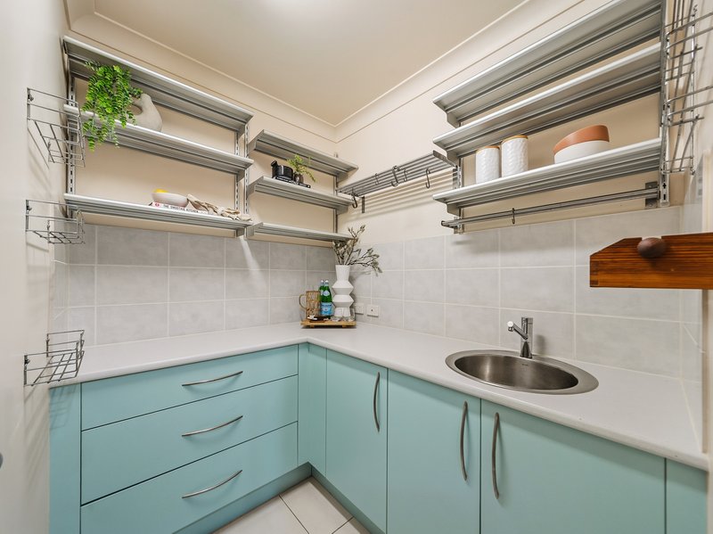 Photo - 12 Rivergum Drive, Eatons Hill QLD 4037 - Image 7