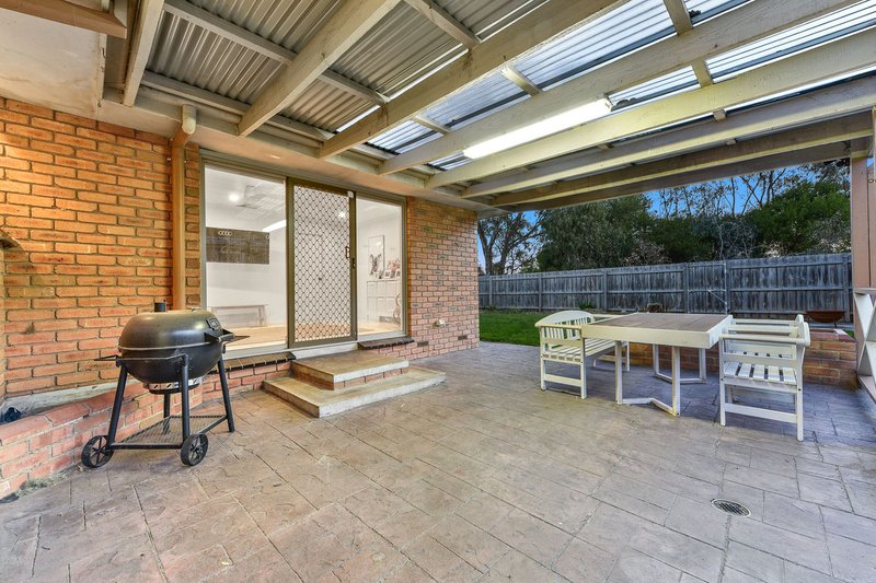 Photo - 12 Rivergum Place, Keysborough VIC 3173 - Image 14