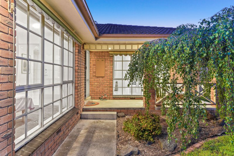 Photo - 12 Rivergum Place, Keysborough VIC 3173 - Image 15