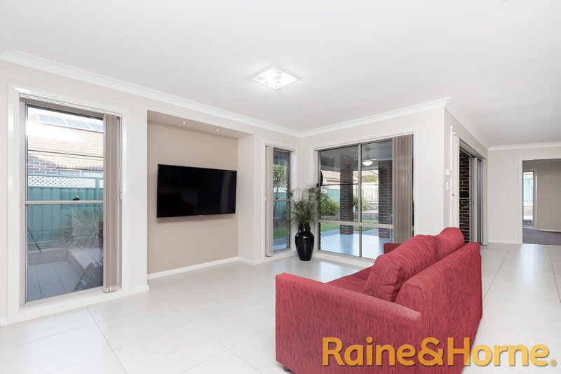 Photo - 12 Riviera Avenue, Dubbo NSW 2830 - Image 5