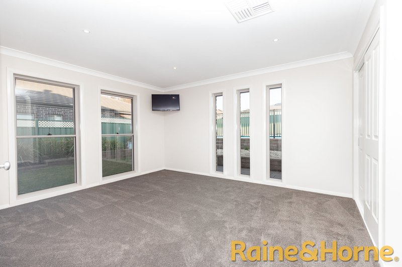 Photo - 12 Riviera Avenue, Dubbo NSW 2830 - Image 7