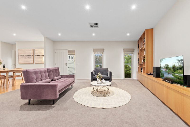 Photo - 12 Roberts Avenue, Box Hill South VIC 3128 - Image 2