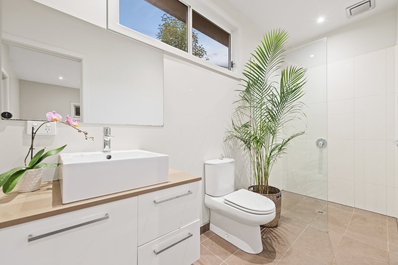 Photo - 12 Roberts Avenue, Box Hill South VIC 3128 - Image 13