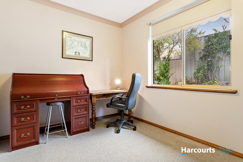 Photo - 12 Robin Court, Flagstaff Hill SA 5159 - Image 14