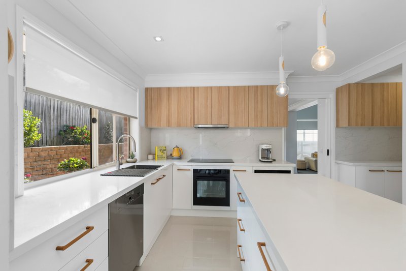 Photo - 12 Robins Creek Drive, Horsley NSW 2530 - Image 3