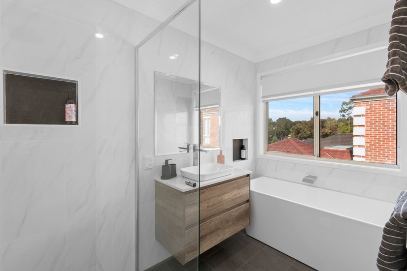 Photo - 12 Robins Creek Drive, Horsley NSW 2530 - Image 17