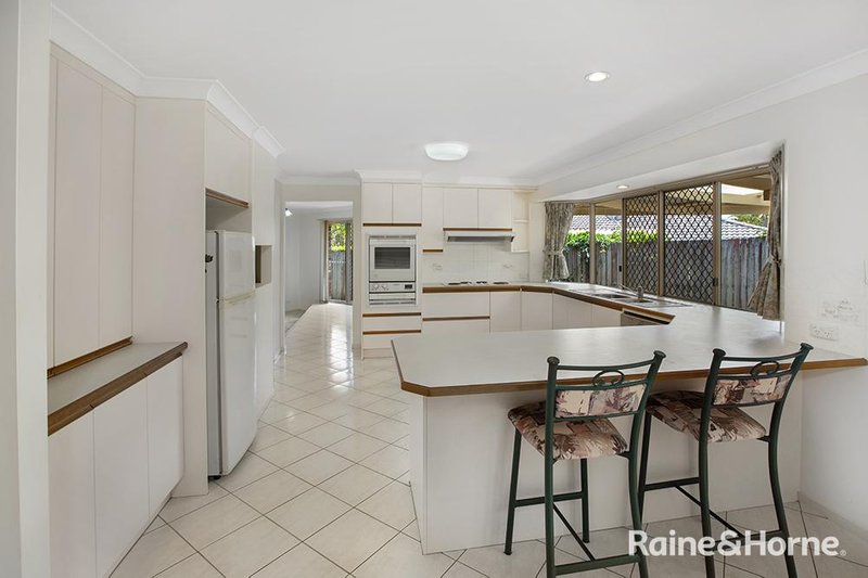 Photo - 12 Robynne Place, Kuraby QLD 4112 - Image 7