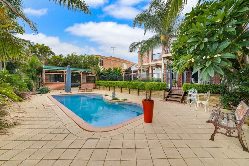 12 Rogers Way, Mount Annan NSW 2567