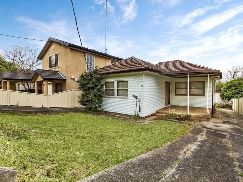 12 Roma Avenue, Padstow Heights NSW 2211