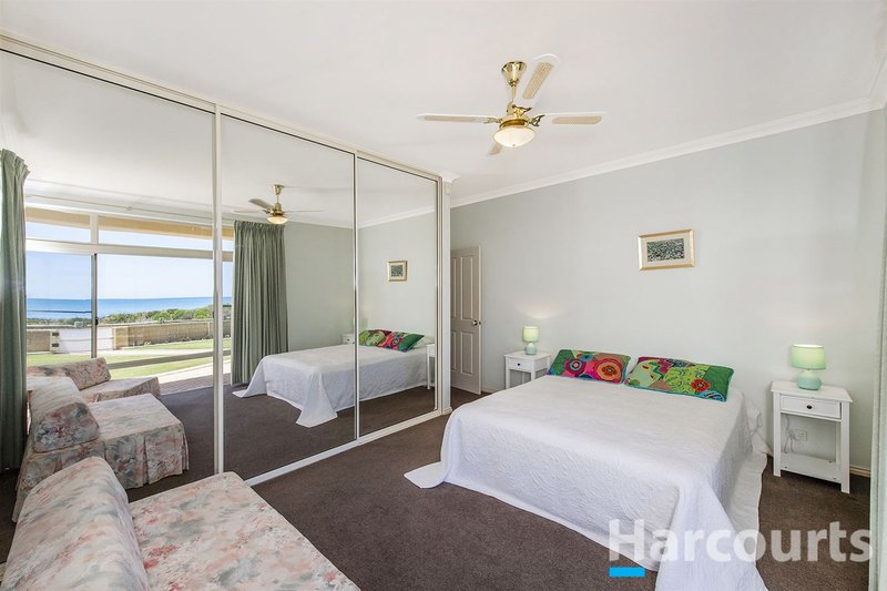 Photo - 12 Ronsard Drive, San Remo WA 6210 - Image 8