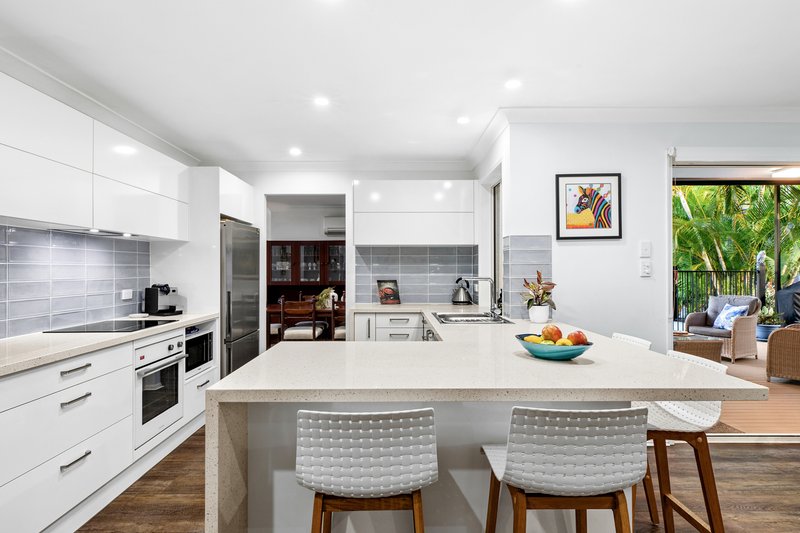 Photo - 12 Rose Ash Crescent, Noosaville QLD 4566 - Image 4