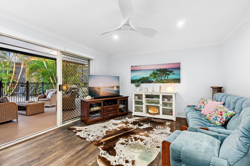 Photo - 12 Rose Ash Crescent, Noosaville QLD 4566 - Image 5