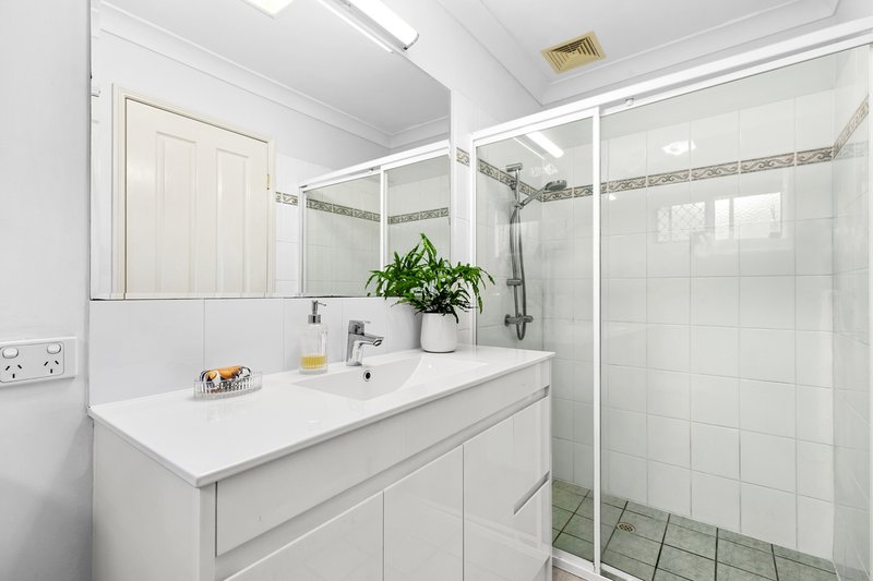 Photo - 12 Rose Ash Crescent, Noosaville QLD 4566 - Image 10