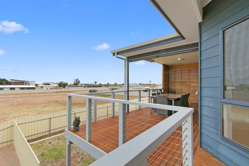 Photo - 12 Rose Avenue, North Beach SA 5556 - Image 4