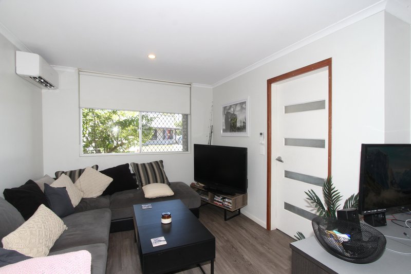 Photo - 1/2 Rose Street, Maroochydore QLD 4558 - Image 3