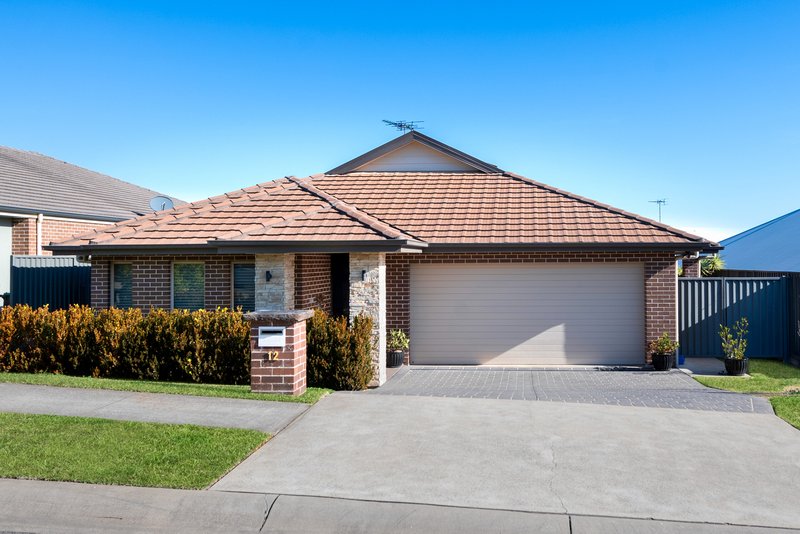 Photo - 12 Rosecrea Court, Glenmore Park NSW 2745 - Image 2