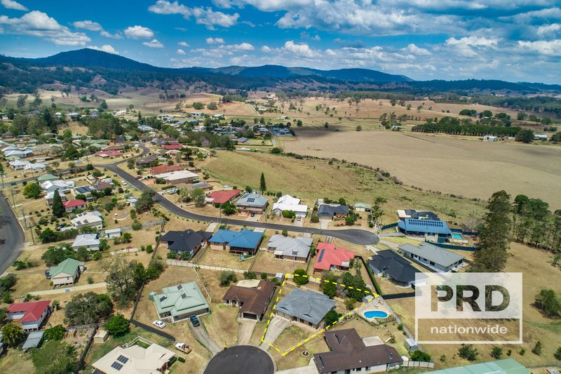 Photo - 12 Rosewood Place, Kyogle NSW 2474 - Image 11