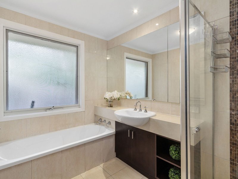 Photo - 12 Ross Road, Croydon VIC 3136 - Image 9