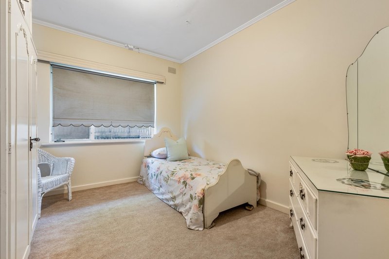 Photo - 12 Ross Street, Seaview Downs SA 5049 - Image 12