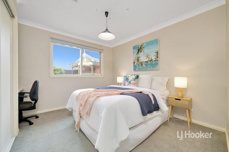 Photo - 12 Rosslare Court, Hoppers Crossing VIC 3029 - Image 16