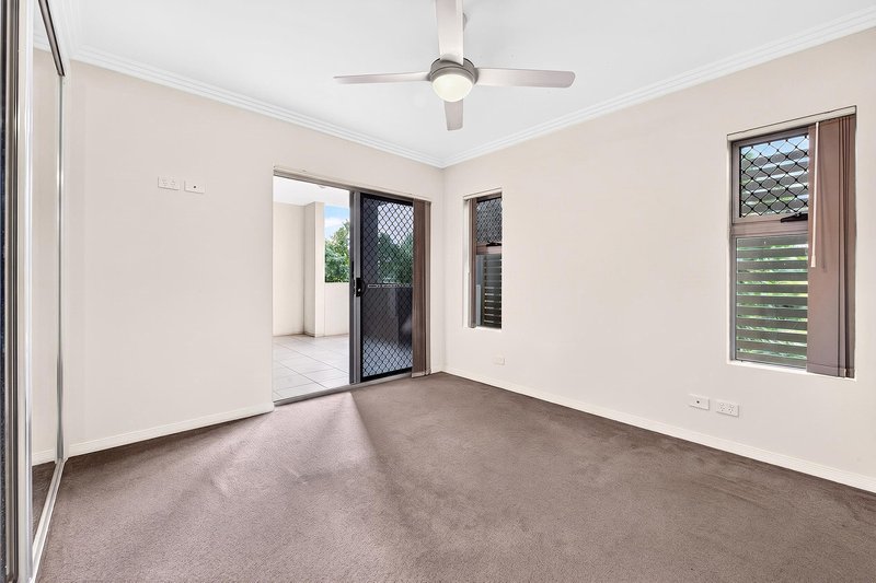 Photo - 1/2 Rowell Street, Zillmere QLD 4034 - Image 11