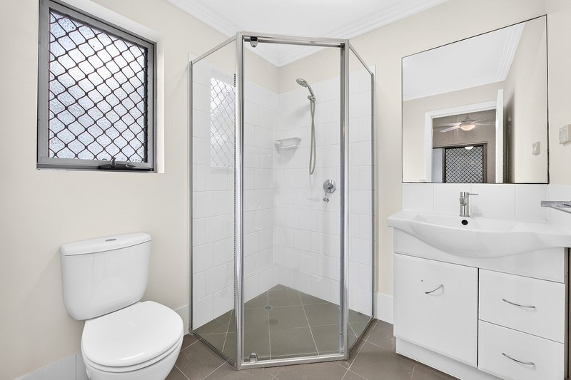 Photo - 1/2 Rowell Street, Zillmere QLD 4034 - Image 12
