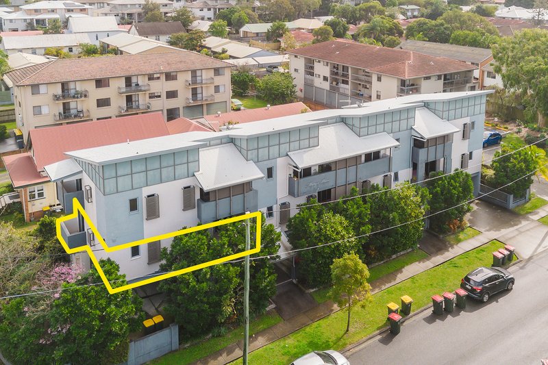Photo - 1/2 Rowell Street, Zillmere QLD 4034 - Image 17