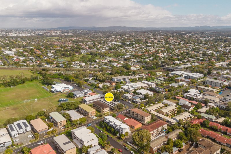 Photo - 1/2 Rowell Street, Zillmere QLD 4034 - Image 19