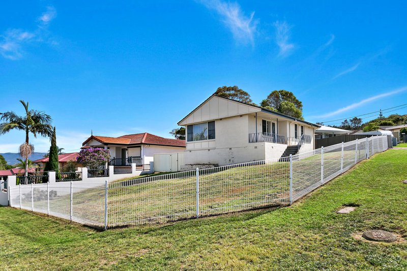 Photo - 12 Rowley Avenue, Mount Warrigal NSW 2528 - Image 8