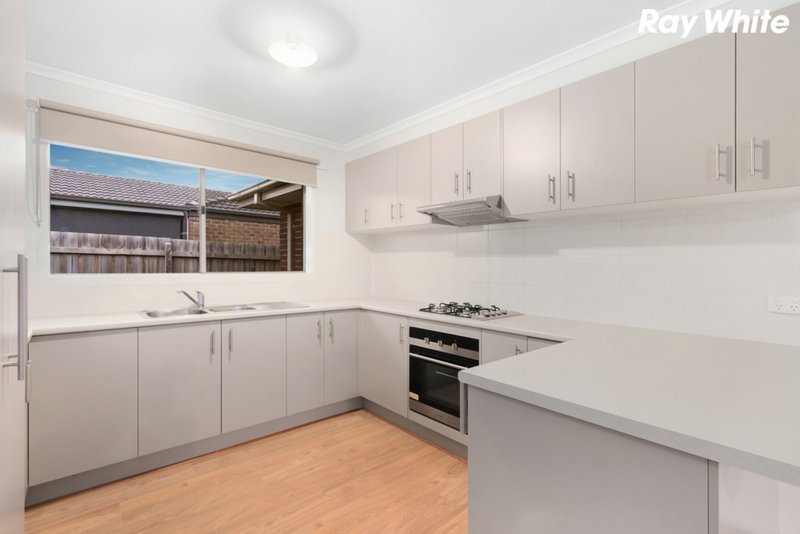 Photo - 12 Ruby Avenue, Koo Wee Rup VIC 3981 - Image 6