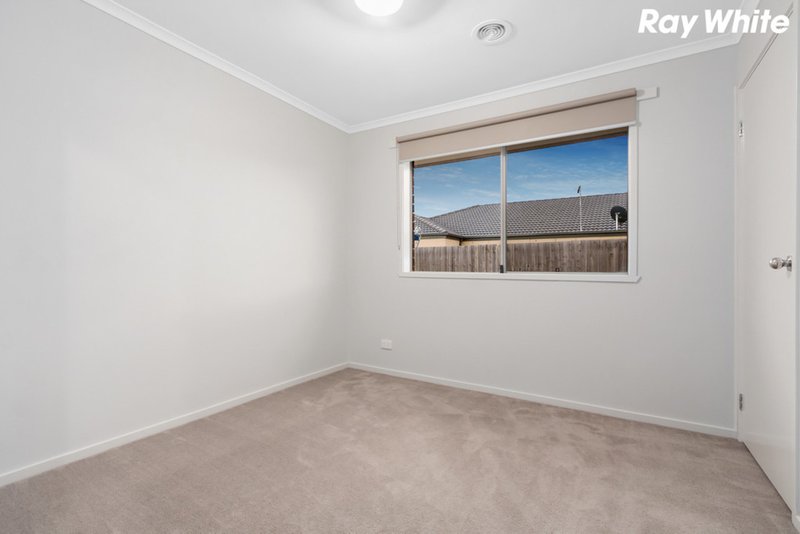 Photo - 12 Ruby Avenue, Koo Wee Rup VIC 3981 - Image 8