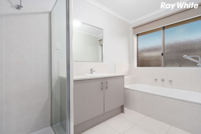 Photo - 12 Ruby Avenue, Koo Wee Rup VIC 3981 - Image 10